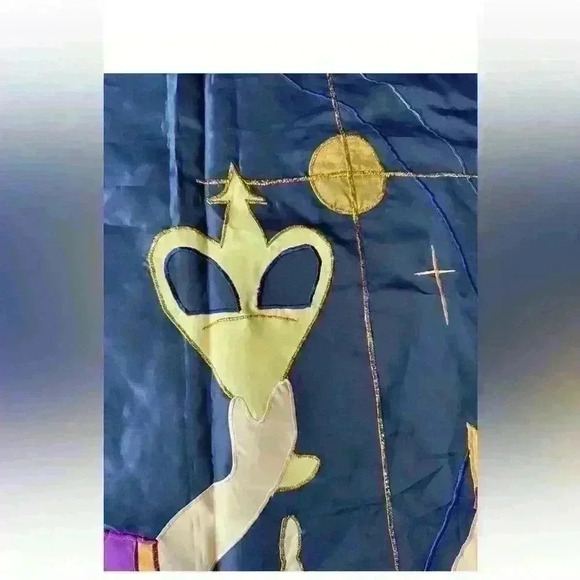 Vintage Appliqué Three Wise Men Outdoor Flag - 27 1/2” X 43 1/2” - Picture 4 of 7